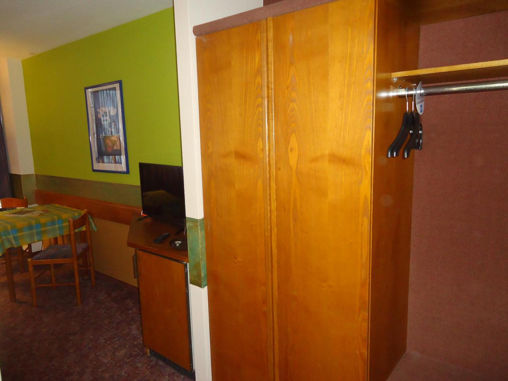 Enjoyhotel Garni Korntal Stuttgart B&B Ngoại thất bức ảnh