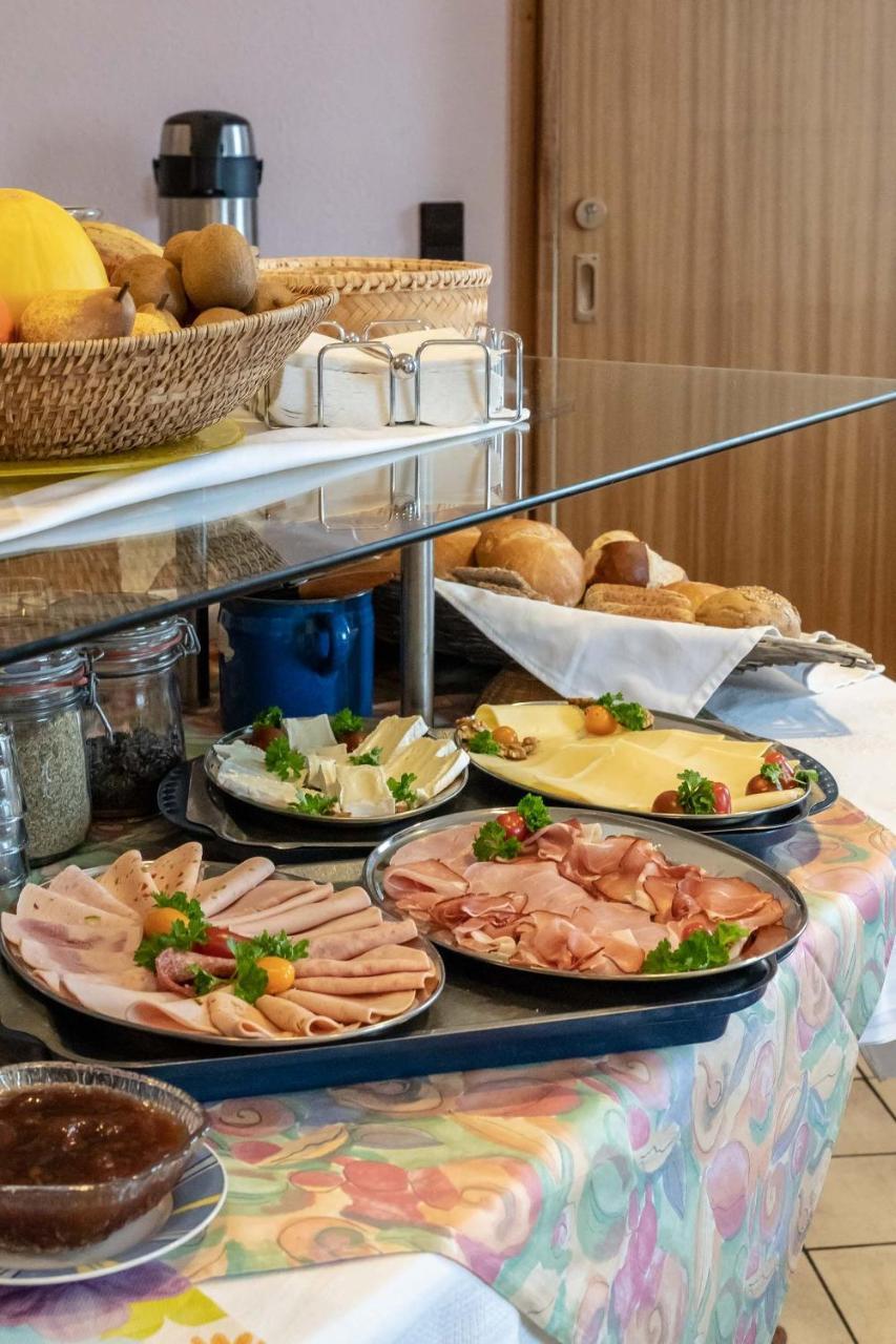 Enjoyhotel Garni Korntal Stuttgart B&B Ngoại thất bức ảnh