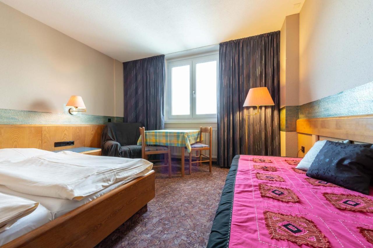 Enjoyhotel Garni Korntal Stuttgart B&B Ngoại thất bức ảnh